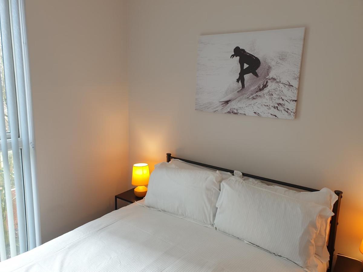 Birmingham Emerald, 2 Bedroom Apartment Екстер'єр фото
